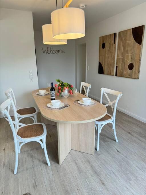 2,5 Zimmer Ferienwohnung Fehmarn Mit Eigenem Parkplatz エクステリア 写真